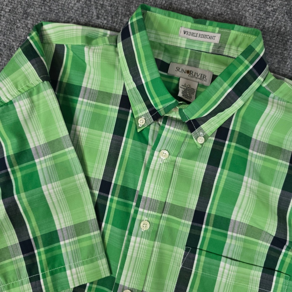 Sun River Men's Large Green Plaid Short Sleeve Button‎ Down Wrinkle Resistant